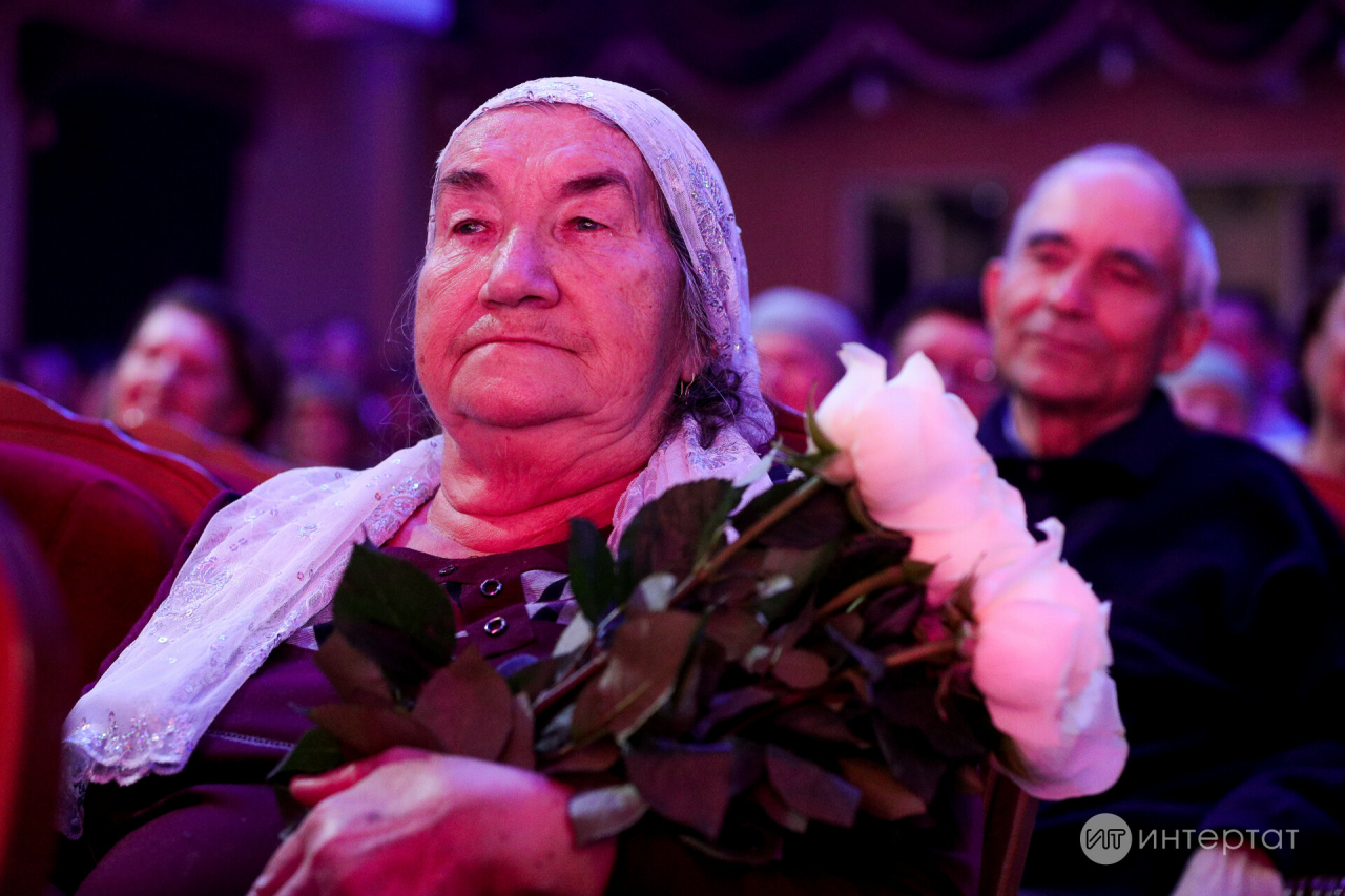 Илназ Баһ әнисе турында яза: «Югалткач кына аңладым...»