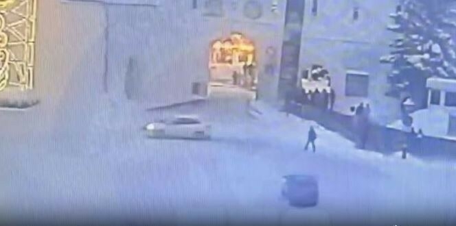 Казан Кремле янында дрифт ясап йөргән егет машинасыз калган – видео