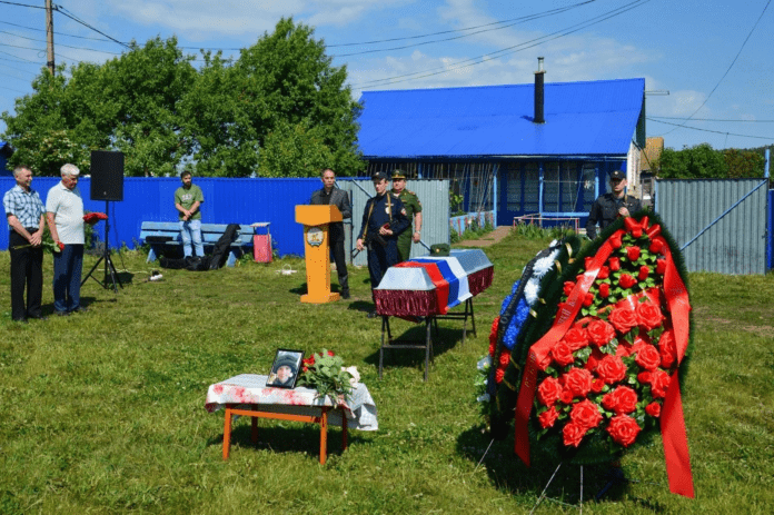 Махсус операциядә һәлак булган Башкортстан кешесен хатыны туганнарыннан яшереп җирләгән