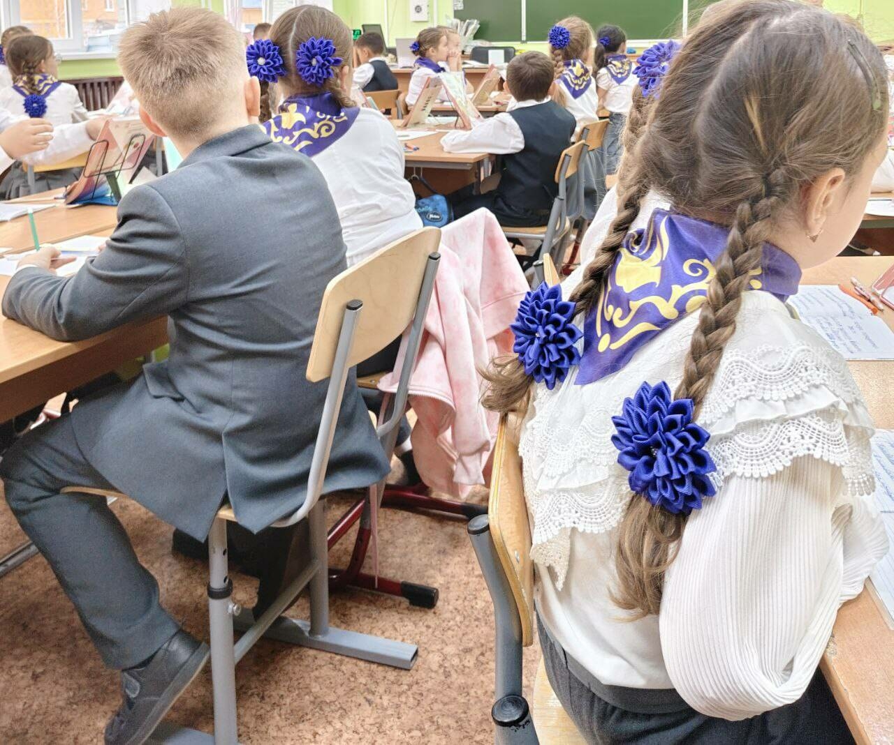 Каникулда оныкларын караучы әби зары: «Юк, юк әле, кызым! Сезгә генә каникулмыни?»