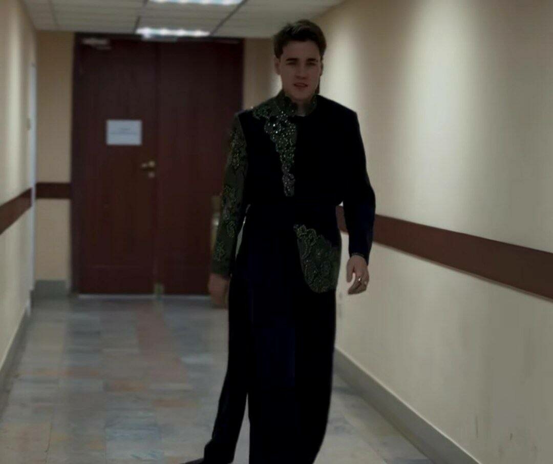 Блогер Равил Закировның яңа образын ошатмаганнар: «Чәйни торыгыз»