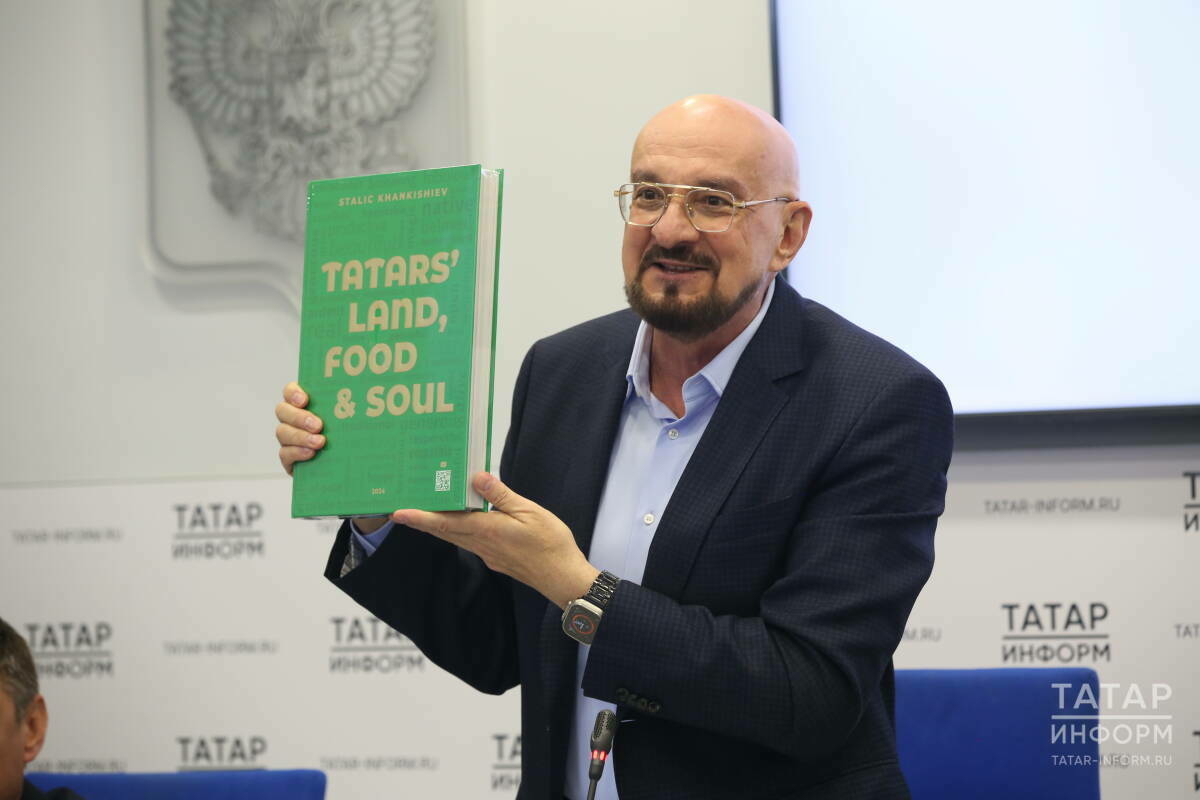 Татар ашлары турында китап халыкара премиягә лаек: «Өчпочмак – дөньядагы иң тәмле ризык»