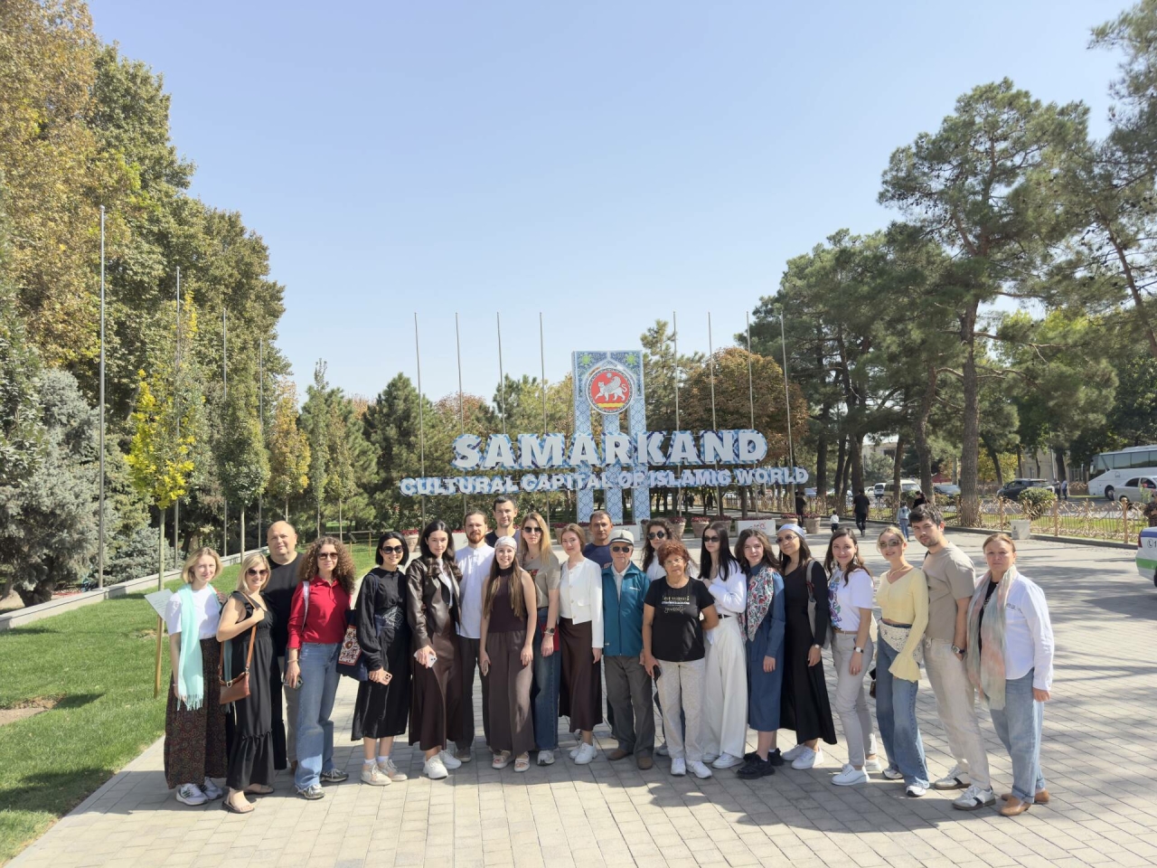 «Бала алып кайта алмаучылар Биби-ханым мәчетенә агыла»: Сәмәркандның могҗизалы урыннары