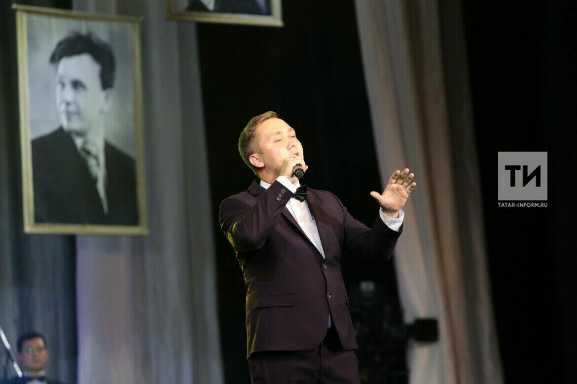 Ранис Габбазов әтисен сагына: «Якыннарыбызга матур сүзләр әйтик, хөрмәтлик, яратыйк»