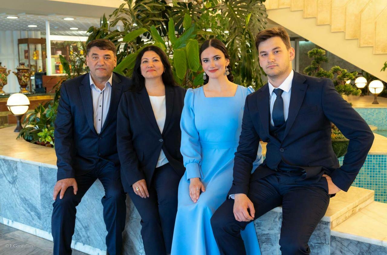 Актриса Рәйхан Габдуллина: «Гаиләбез белән татар театрында хезмәт итәбез»