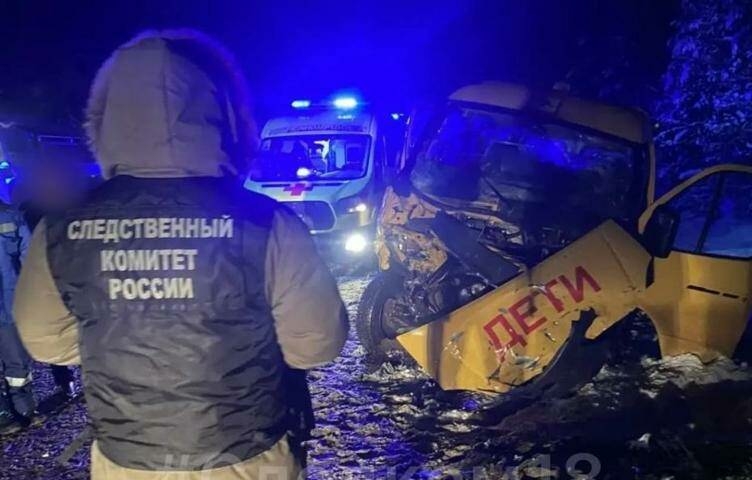 «Укучылар ярыштан кайтып бара иде»: мәктәп автобусы авариягә очраган, 14 кеше зыян күргән