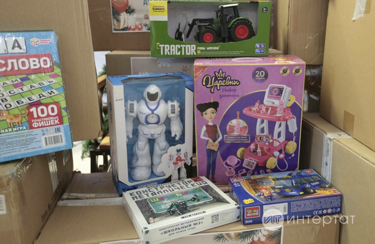 Балаларга Яңа елга кыйммәтле бүләкләр бирергә ярыймы?