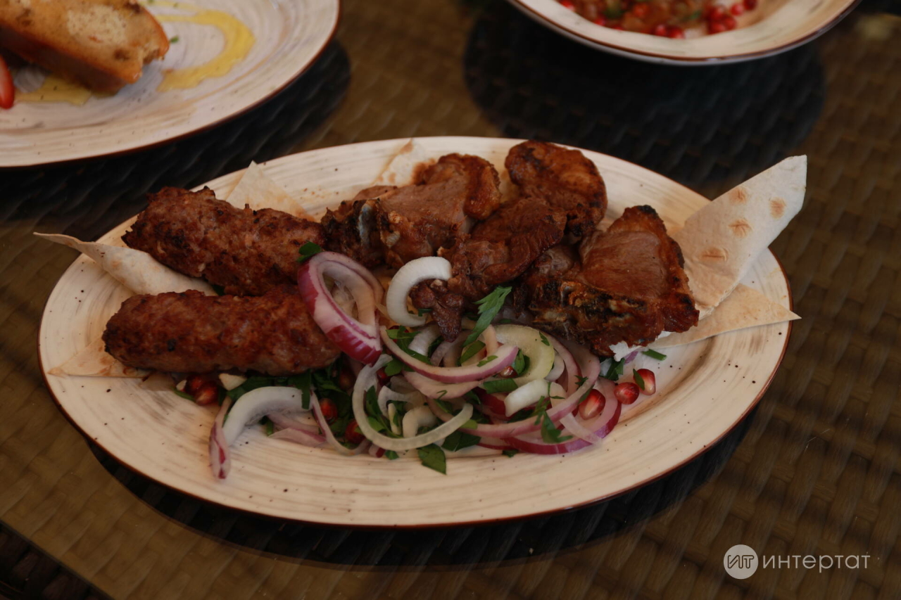 «Сөяген карагыз». Бәрән итен сайлау һәм бик тәмле итеп пешерү серләре