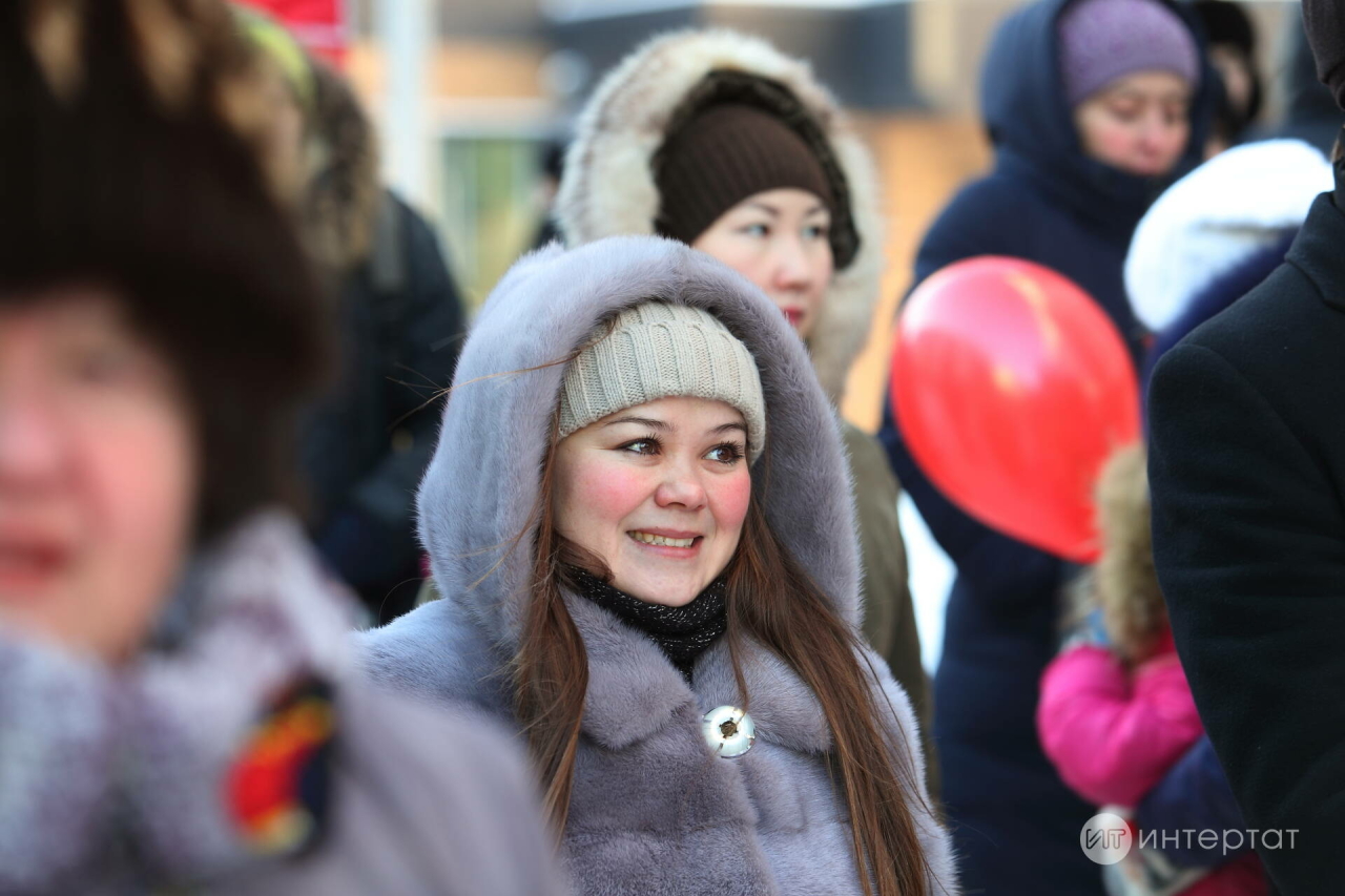 Дерматолог киңәшләре: «Кыш көне баш киемсез йөрү алопецияне көчәйтергә мөмкин»