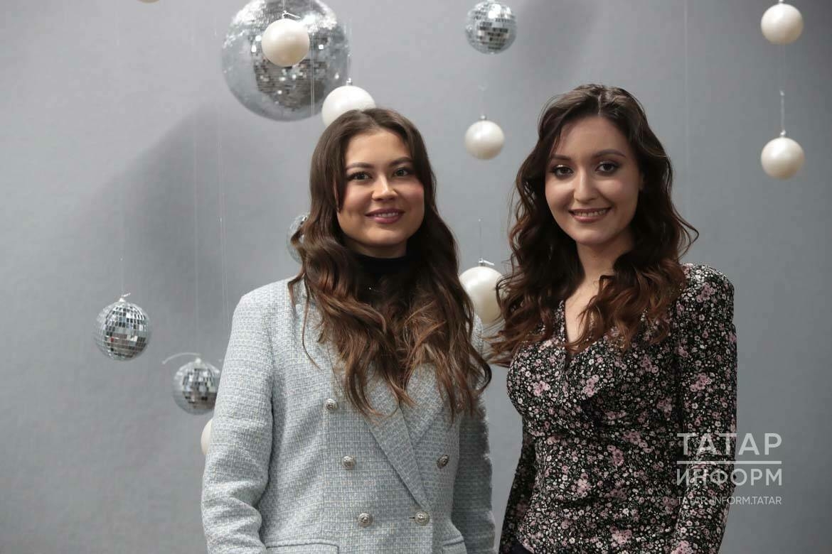 Визажист-стилисттан Яңа елга макияж һәм 15 минутта ясала торган прическа – видео