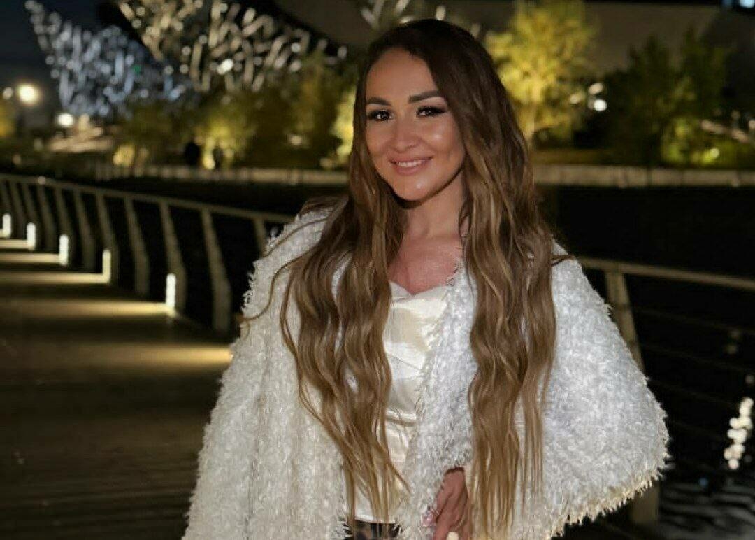 Ләйлә Галиева Яңа ел алдыннан сөенече белән уртаклаша