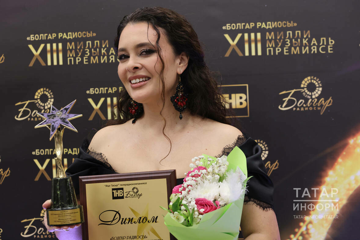 Эльмира Кәлимуллина: «Улым белән һәрвакыт татарча гына сөйләшәм, ирем – рус телендә»