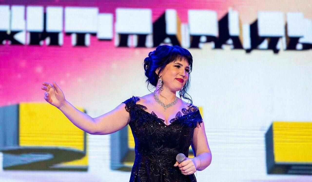 Хәния Фәрхинең туганы Миләүшә: «Мине «Хәния» дип тотып карап, елап җибәрүчеләр бар»