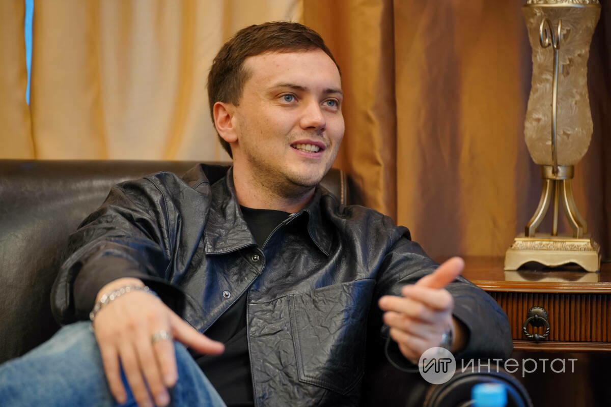 Марат Яруллиннан яңа җыр: «Сөюемне аңла, аңла, йөрәгеңне тыңла...»