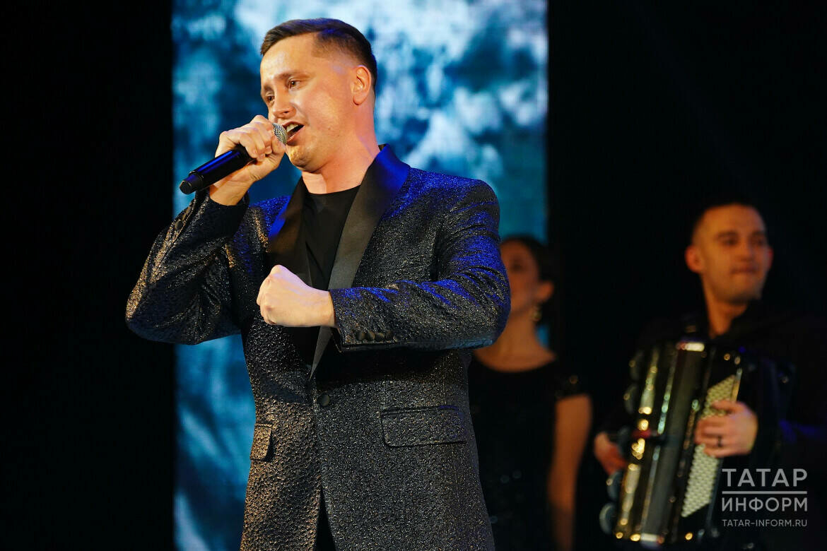 «Образ җырга туры килми»: Ришат Фазлыйәхмәтовны тәнкыйтьләгәннәр