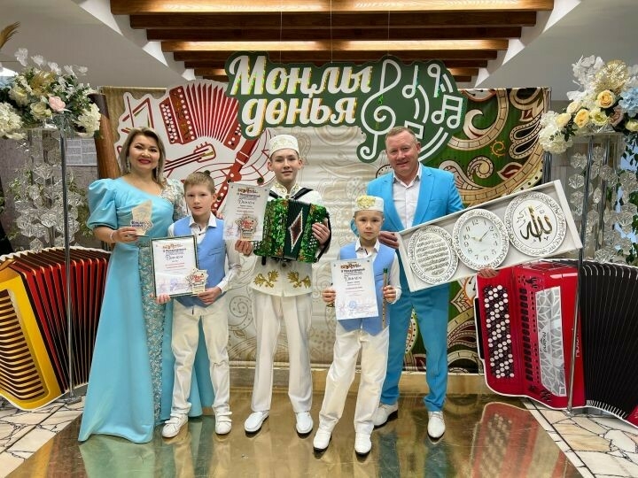 Илназ Баһның «Бәхетдин» ансамбле зур бүләккә лаек булган