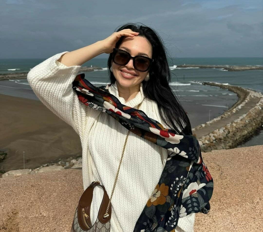 Айдар Галимовның кызы әбисенең кырыгына кайткан: «Ул мине хәзер дә күзәтеп тора»