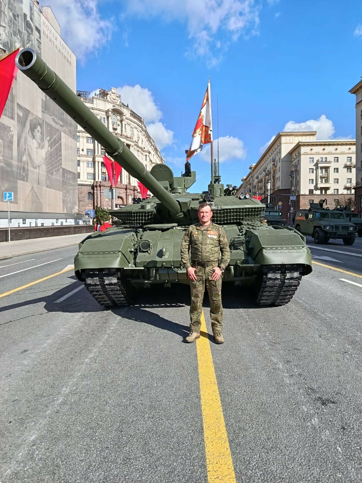 Сарман егете Нәфис Нуриәхмәтов Мәскәүдә парадта җитәкчелек иткән: «Күңелдә горурлык!»
