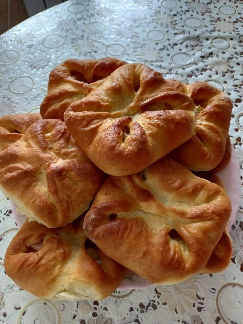 Бик тәмле алма бәлеше һәм пәрәмәче рецепты
