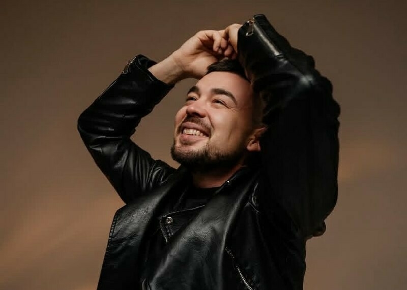 «Җиләк җыйганда сак булыгыз!» – театр актеры Динар Хөснетдиновны елан чаккан