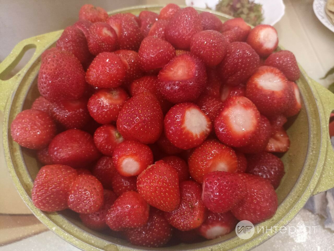 Бакча җиләгеннән кайнатма һәм мохито рецепты