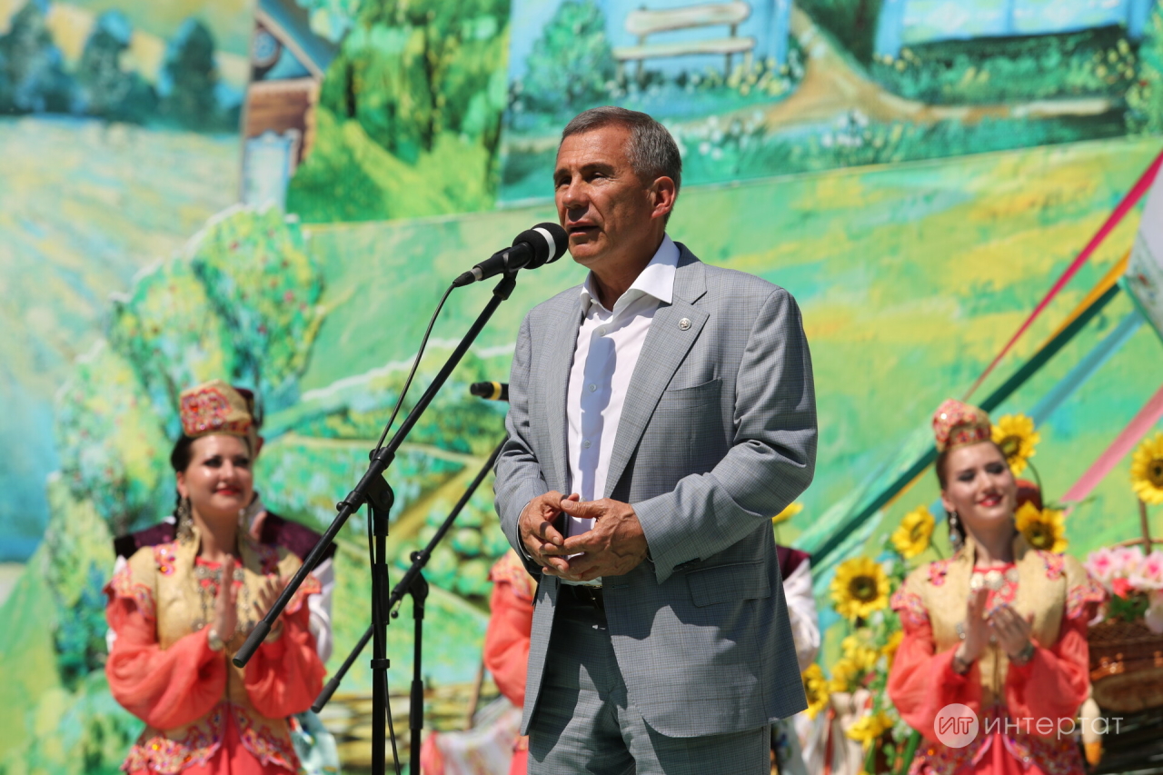 Миңнеханов: «Сабан туе Ватаныбызның бай мәдәни мирасы җәүһәрләренең берсенә әверелде»