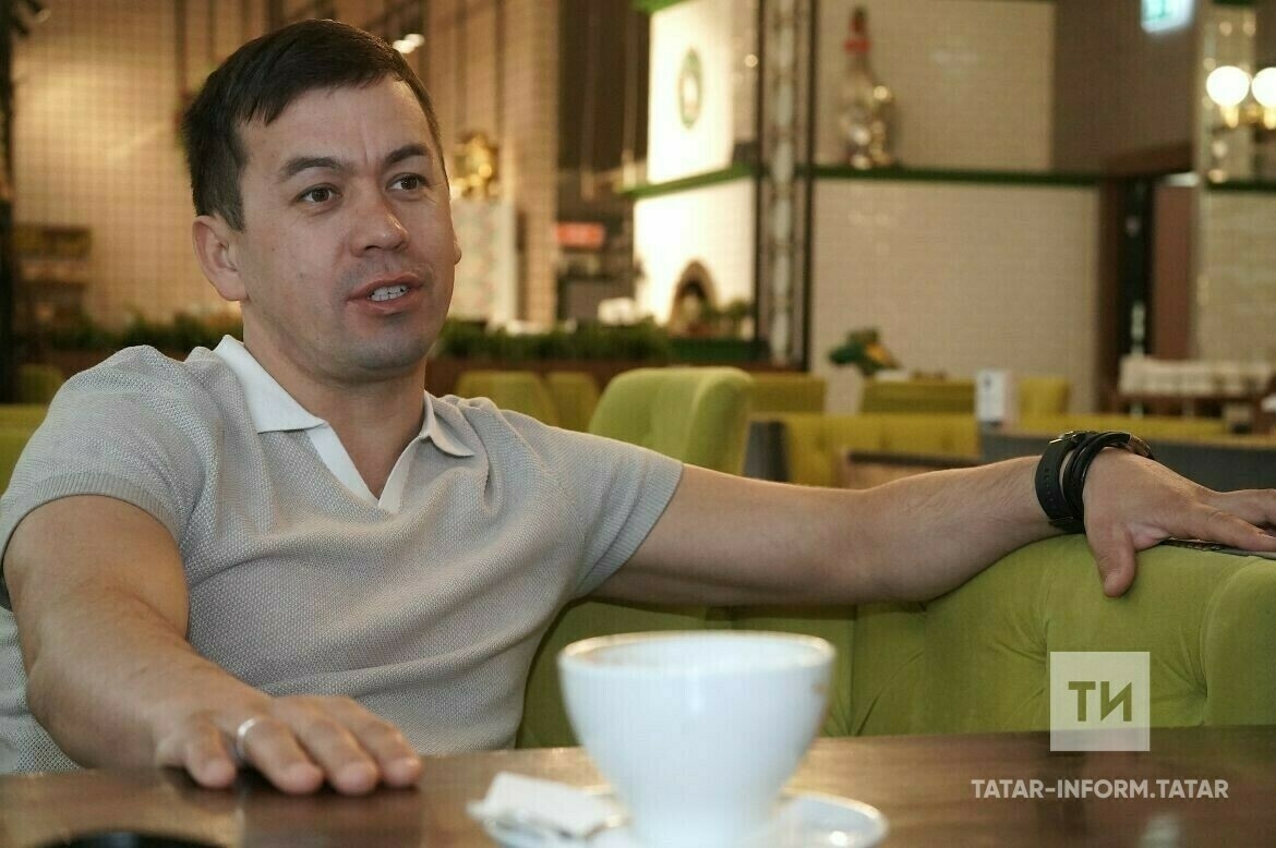 Рафис Кәлимуллин: «Сабантуйларында җырчылар булырга тиеш түгел»