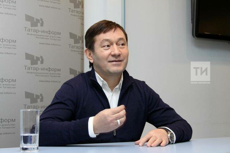 Айдар Галимов әнисе үлеменнән соң: «Яңа җырлар эшли алганым юк, кулым бармады...»