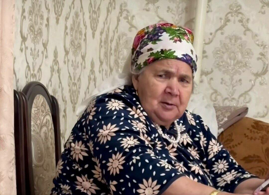 Гөлия Вәлиәхмәтованы әбисе ачулана: «Садигыгыз да, укуыгыз да кыйбатлы»