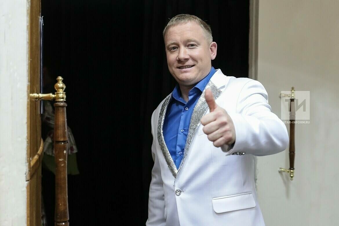 Илназ Баһ әтисе истәлегенә багышланган җырны тәкъдим итте