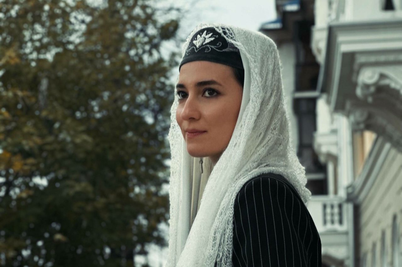 Милли җанлы Камилә Зәйнуллина: «Калфак кигәч, баш иелми, үзеңне Сөембикә дип хис итәсең»