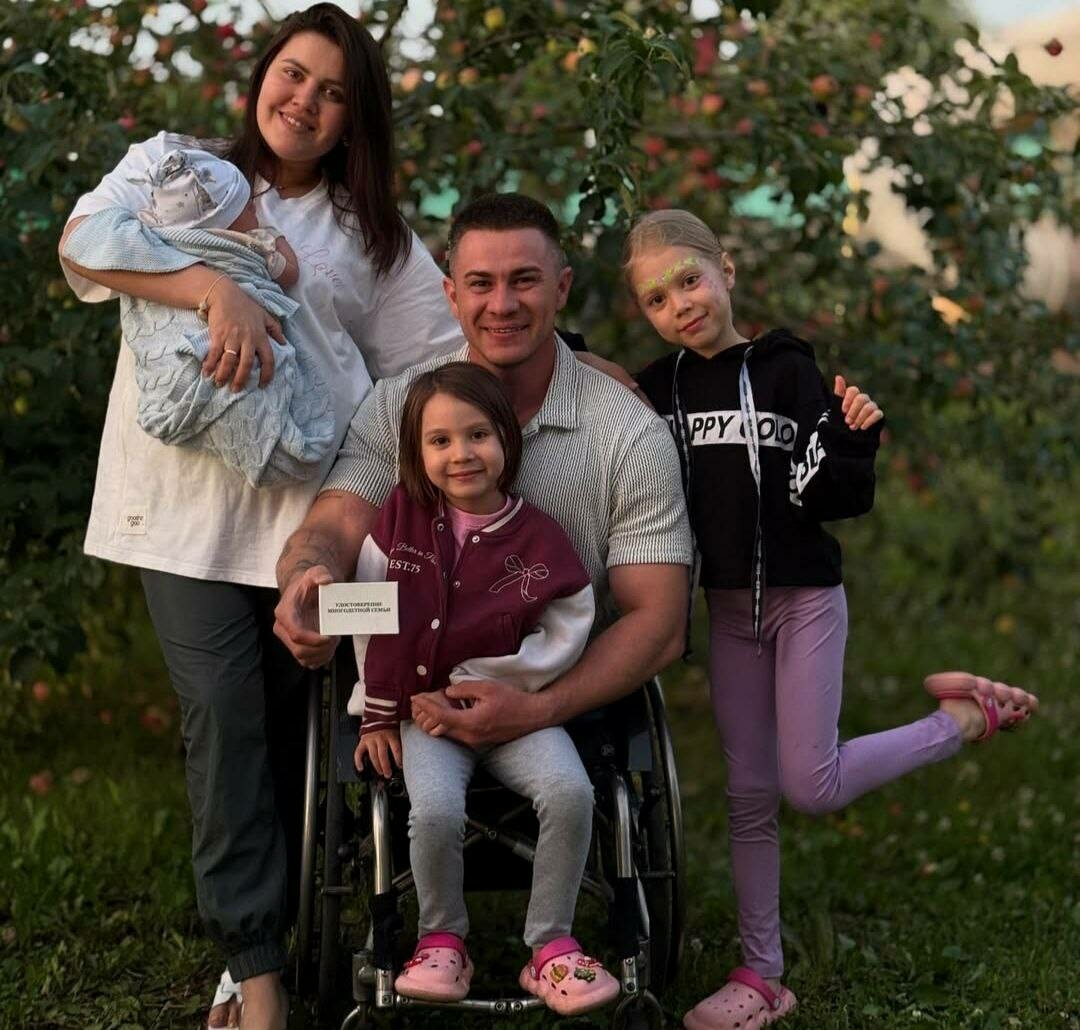 Уфа блогеры Рөстәм Нәбиев улы белән татарча сөйләшкән видео күрсәтте