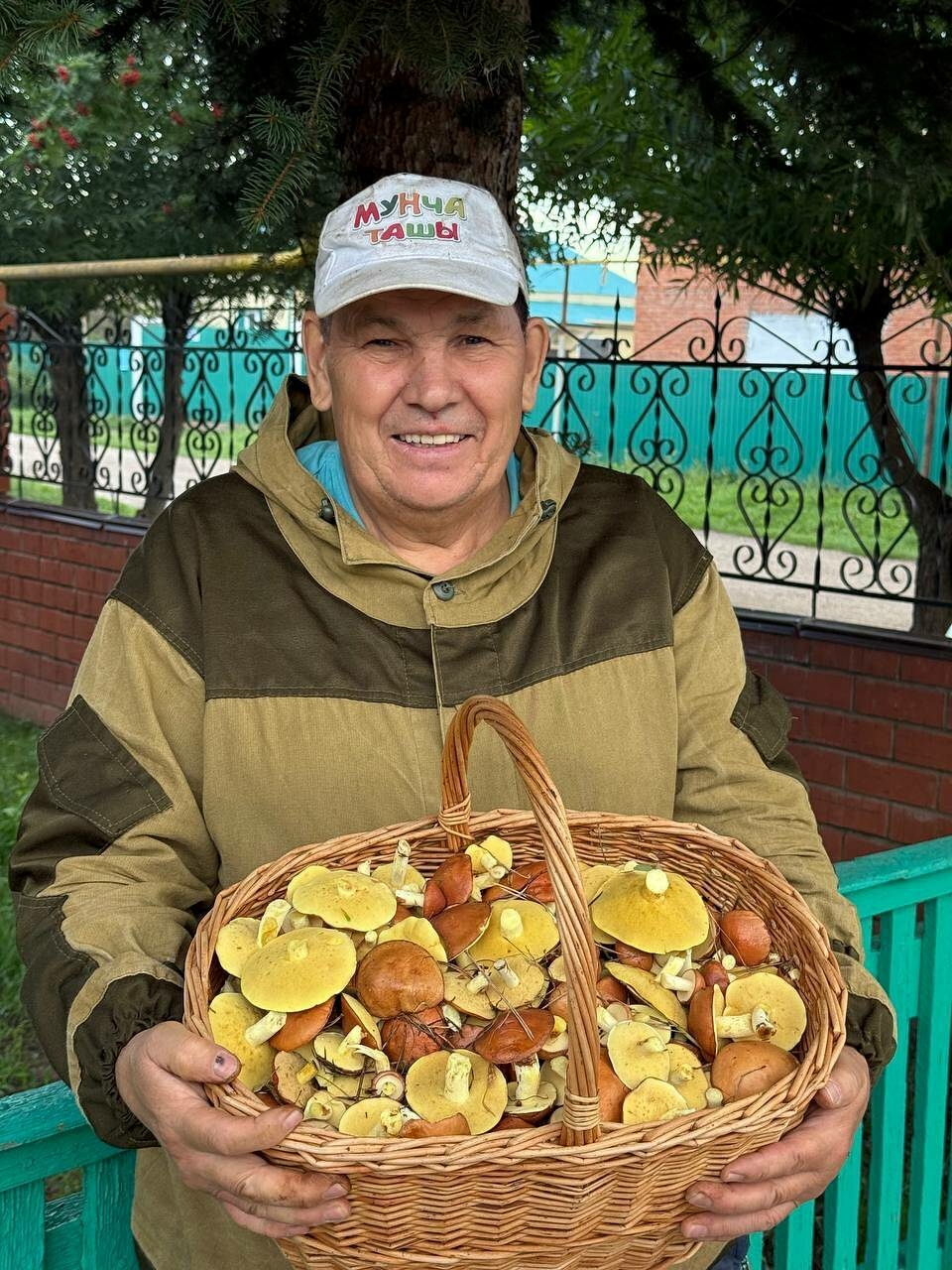 «Шүрәледән талап алдык» – Гамил Әсхәдулла гөмбә «оясы» тапкан