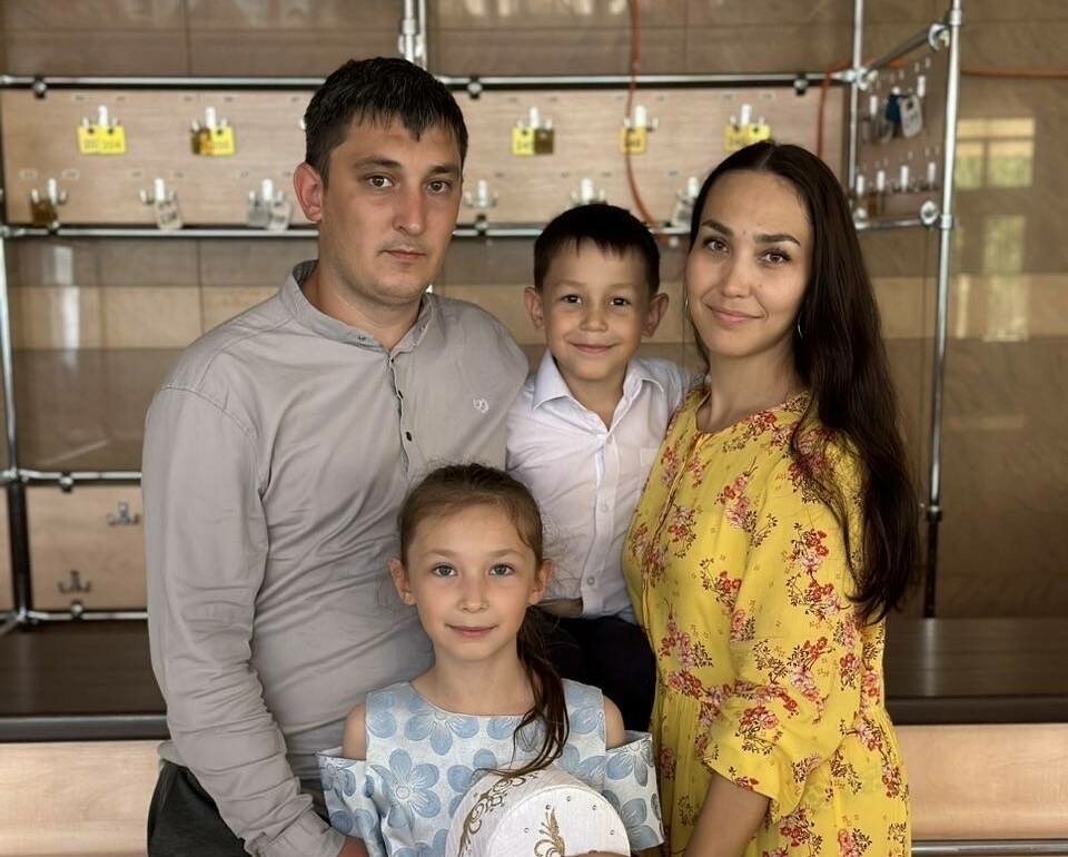Юл фаҗигасендә һәлак булган Илмар истәлегенә: «Әтиебез беркайчан булмыймени хәзер?..»