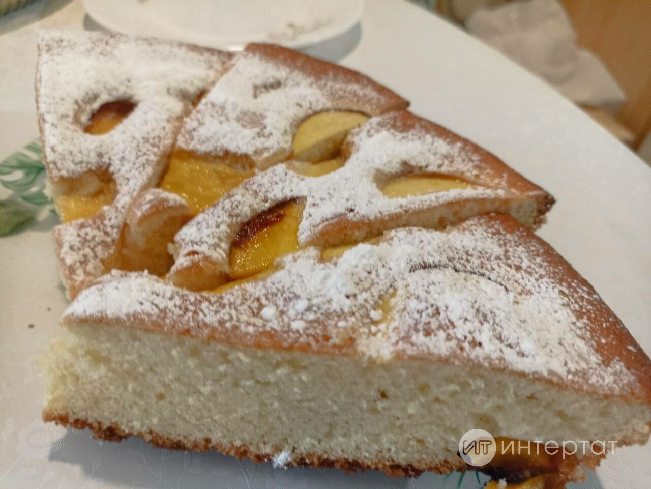 Сөт белән пешерелгән алма шарлоткасы рецепты