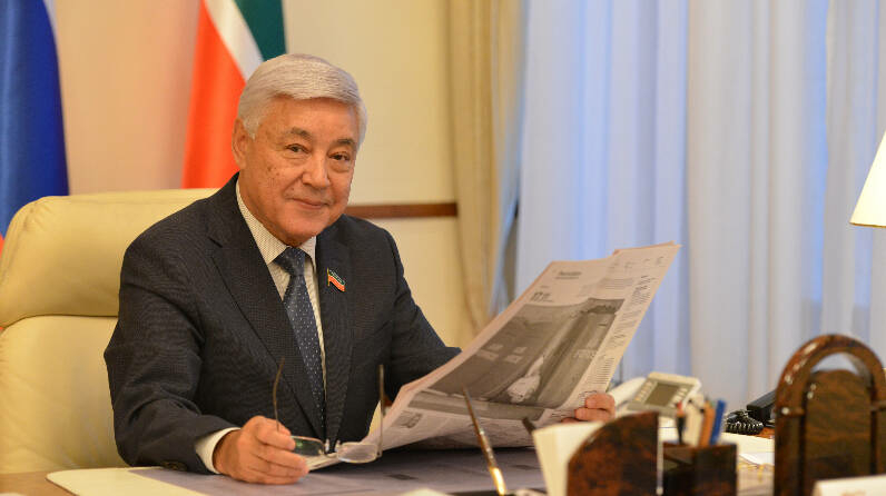 Фәрит Мөхәммәтшин Россия матбугат көне белән котлады