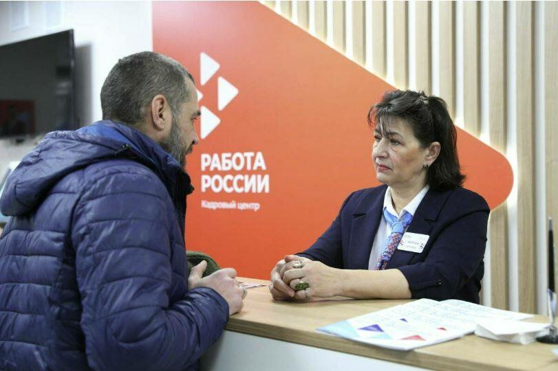 Татарстанның хезмәт базары: кадрларга кытлык, хезмәт хаклары һәм 2026 елга фараз