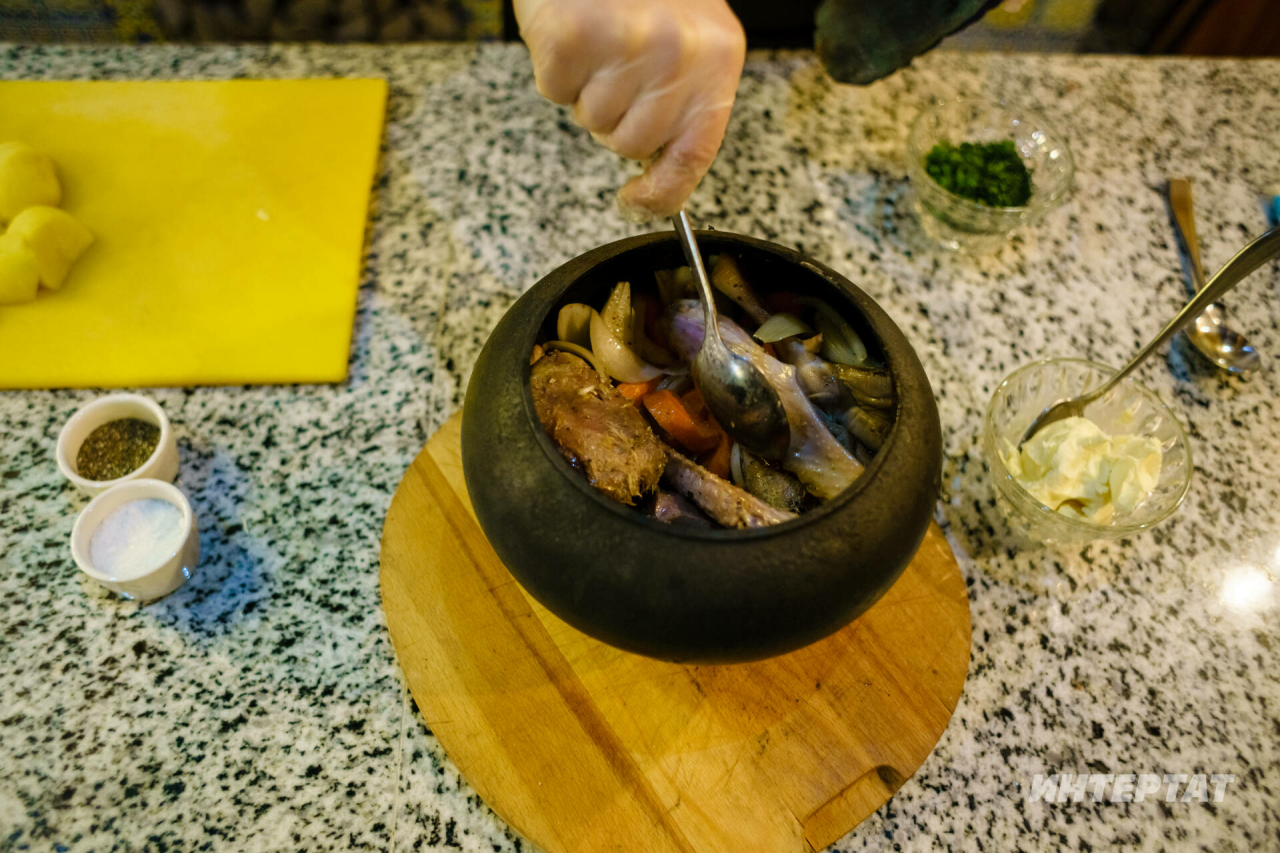 Артык кайнар һәм ачы ризык ашауның нинди зыяны бар?