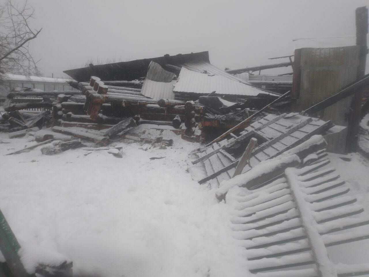 Чувашиянең Баскак авылында янгында бала гомере өзелә: «Әтисен кочаклап, җибәрмичә торган»