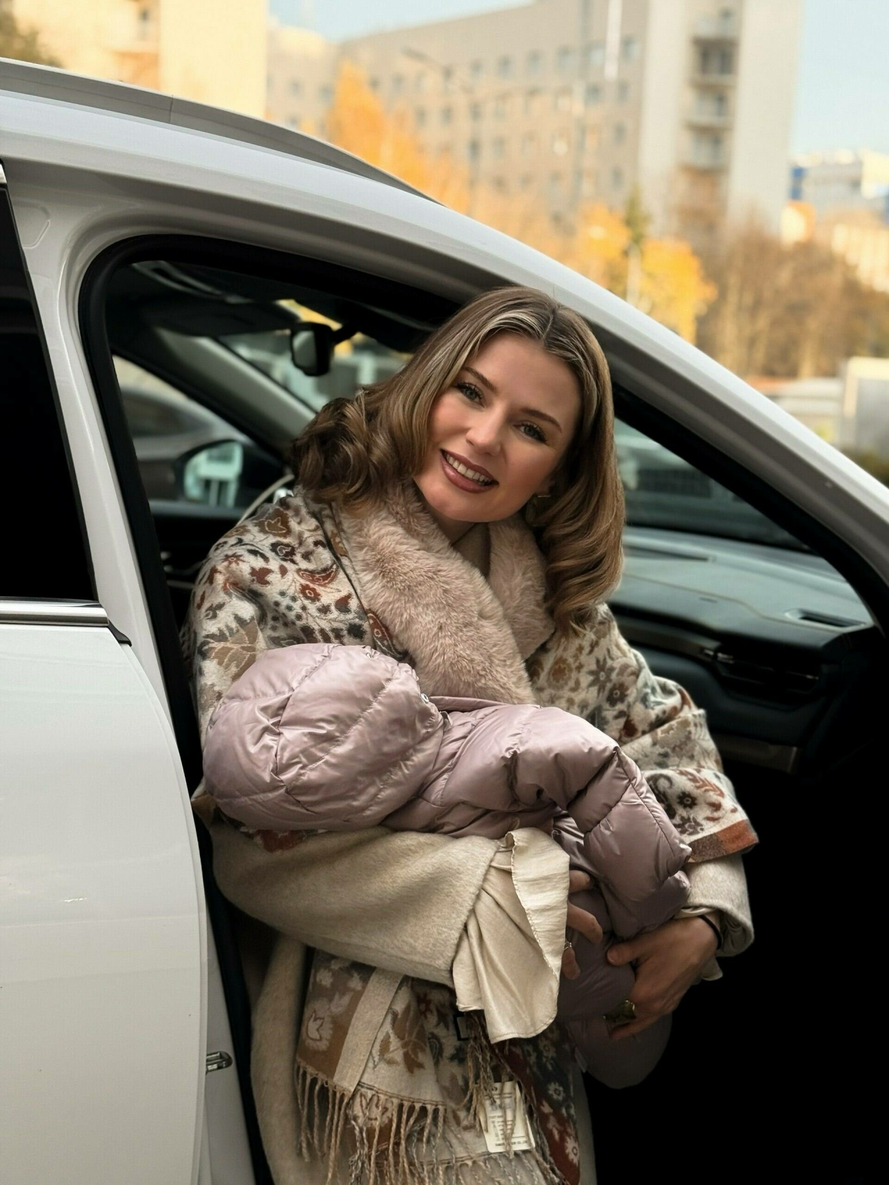 Венера Аитова өченчегә әни булды: «Сине зур гаиләбез белән зарыгып көттек»