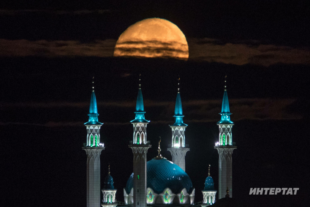 Инсаф хәзрәт Ибәтуллин: «Тулган Ай күргәч, Аллаһны зурлыйк»