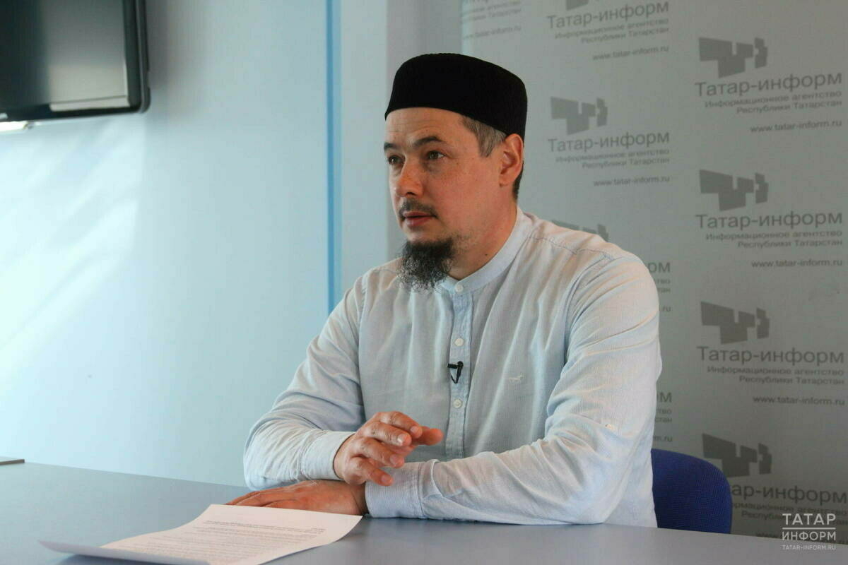 Ничә рәкәгать, онлайн ярыймы һ.б. — Тәравих турында сорауларга Йосыф хәзрәт җавап бирде