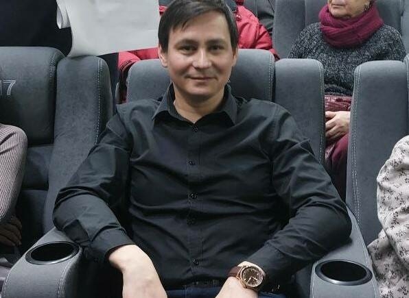 Телесериалда Илһам Шакиров ролен башкаручы Марсель Мөсәвиров: «Тышка яктан аңа охшаталар»