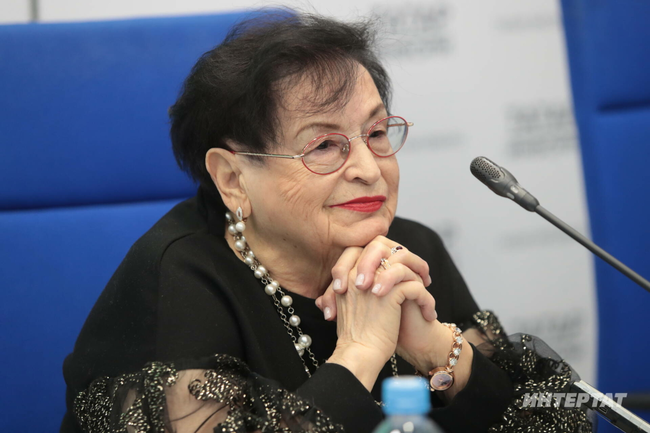 Муса Җәлилнең кызы Люция: «Күңелдә булган хисләр белән дә әтиемә охшаганмын дип уйлыйм»