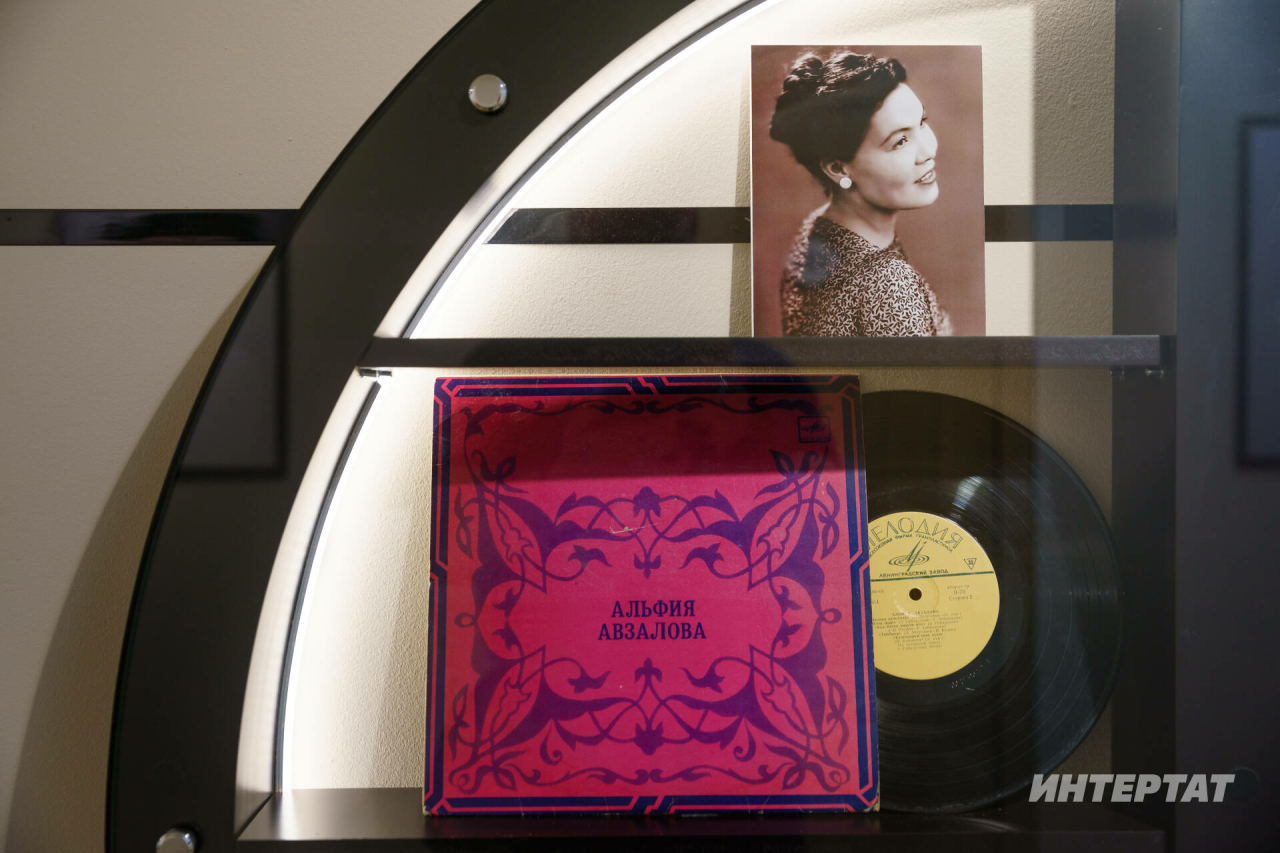 Әлфия Авзаловага һәйкәл проектына бәйге игълан иттеләр