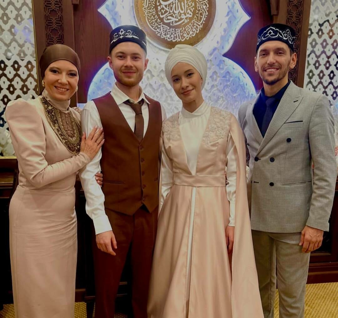 Айгөл Хәйруллинаның улы өйләнгән