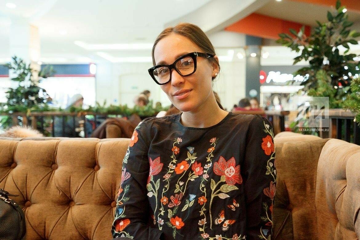 «Тыныч йокла, әткәй» - Гөлназ Сәфәрова кайнатасын соңгы юлга озаткан