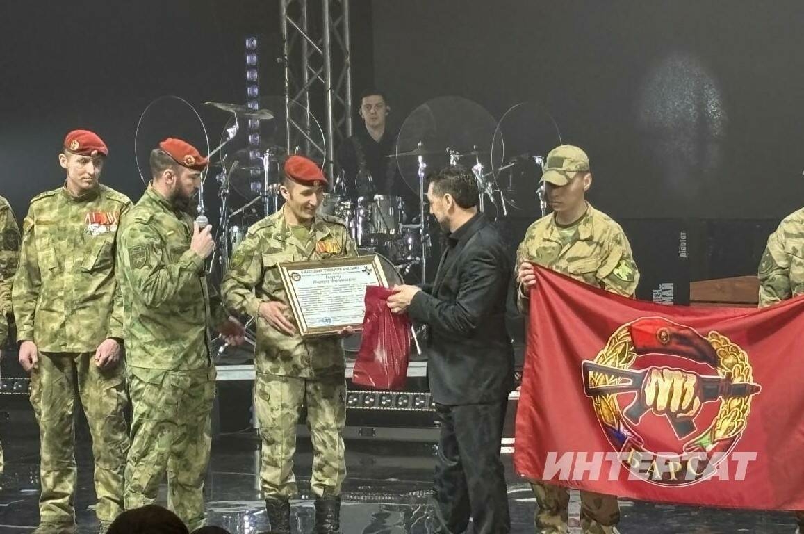 Фирдүс Тямаев махсус операция хәрбиләрен хөрмәтләде: «Бу егетләр безнең илне саклый»