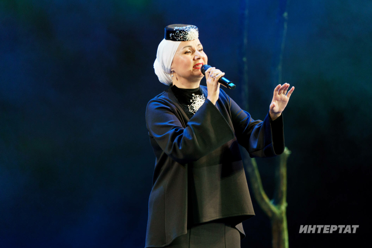 «Ленарым каршы булмас иде» -  Айгөл Бариева яңадан гаилә корырга әзерме?