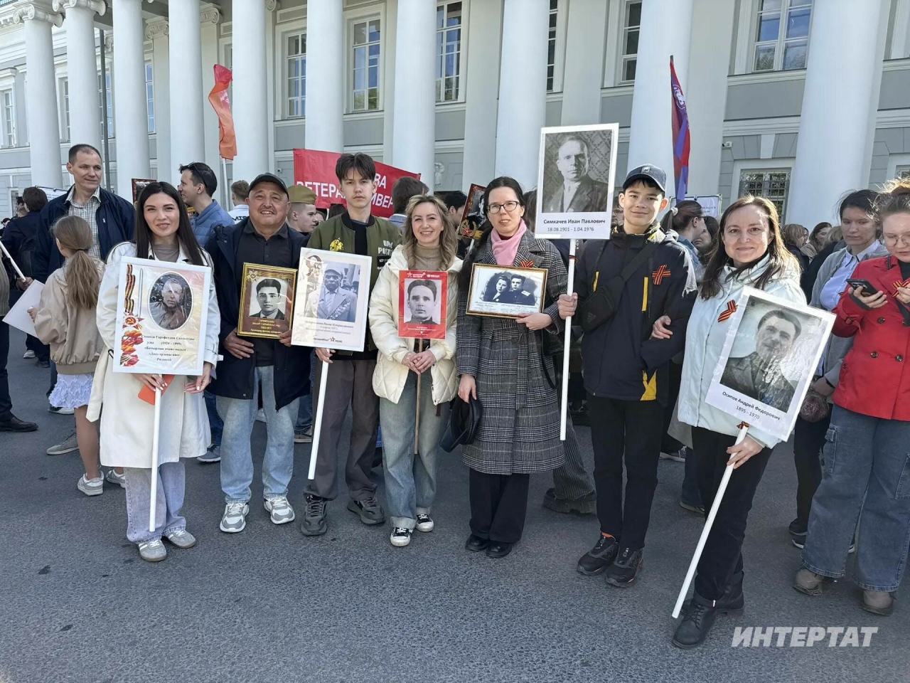 Казан урамнары буйлап «Үлемсез полк» үтте: «Онытырга хакыбыз юк!»
